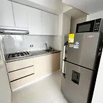 Moderno apto a pasos de la playa