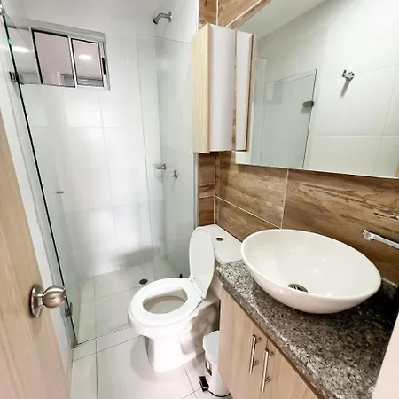 Moderno Apto A Pasos De La Playa Apartamento
